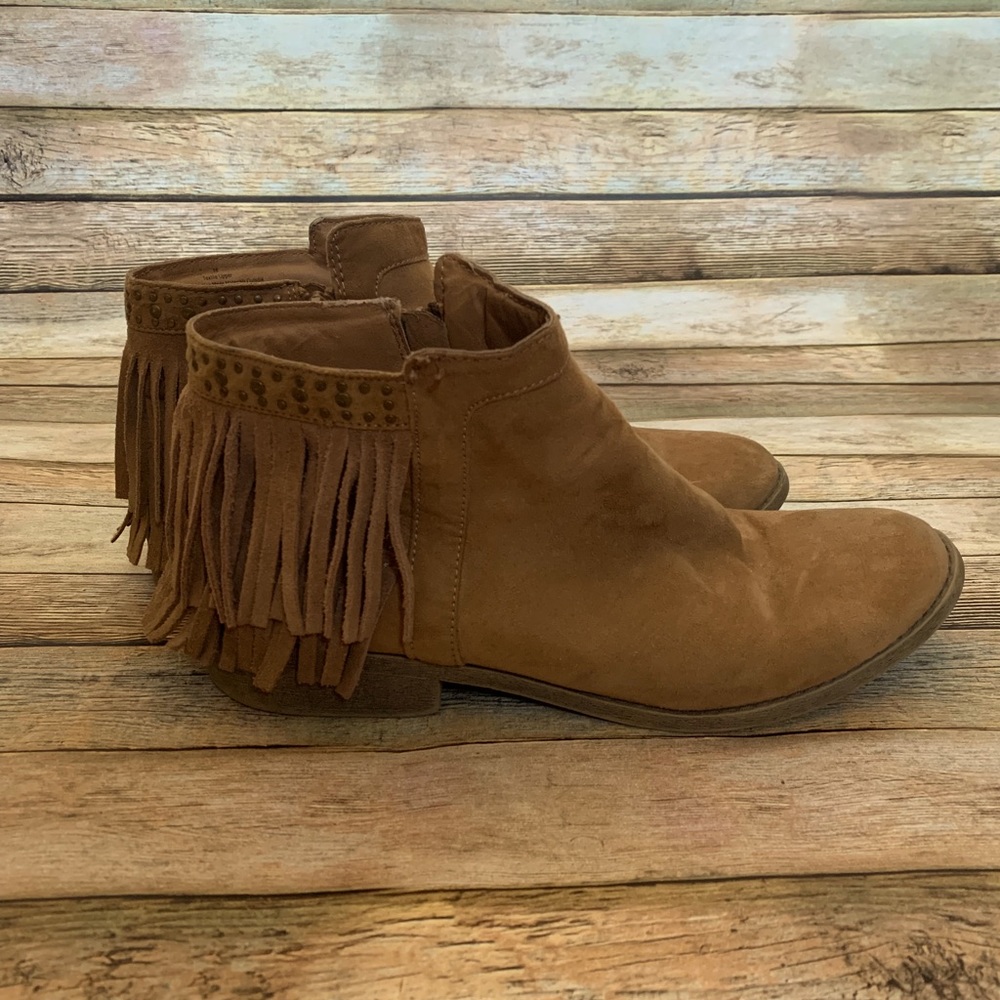 Mossimo fringe booties